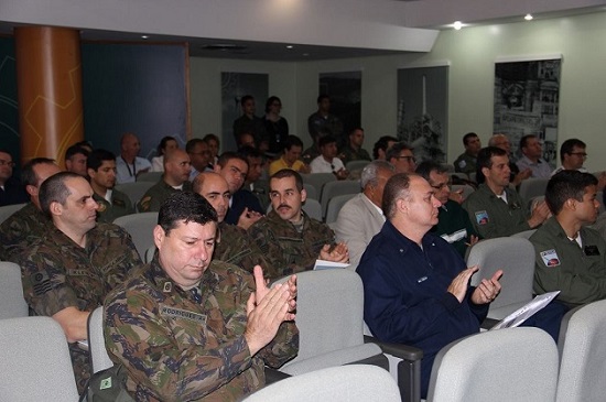 Mais de 100 participantes debatem a importância da manutenção