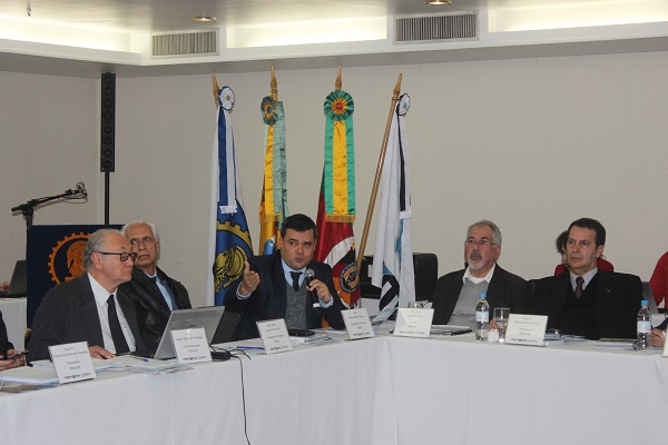 Também participa o conselheiro federal pelo RS, Geólogo e Eng. Seg. Trabalho Pablo Souto Palma