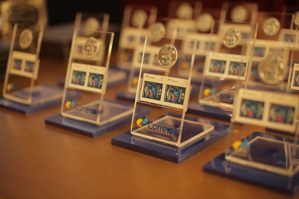 O atual 1º vice-presidente do CREA-RS, Eng. Agrônomo Juarez Morbini Lopes, recebeu o certificado pela função de desempenhou como coordenador nacional das Câmaras de Agronomia, além de ter sido o representante de todas as Câmaras nas cerimônias oficiais do Sistema Confea/Crea