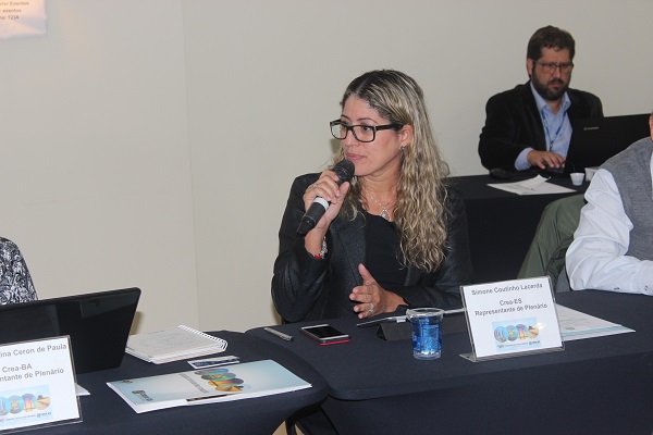 Eng. Simone Coutinho Lacerda, do CREA-ES