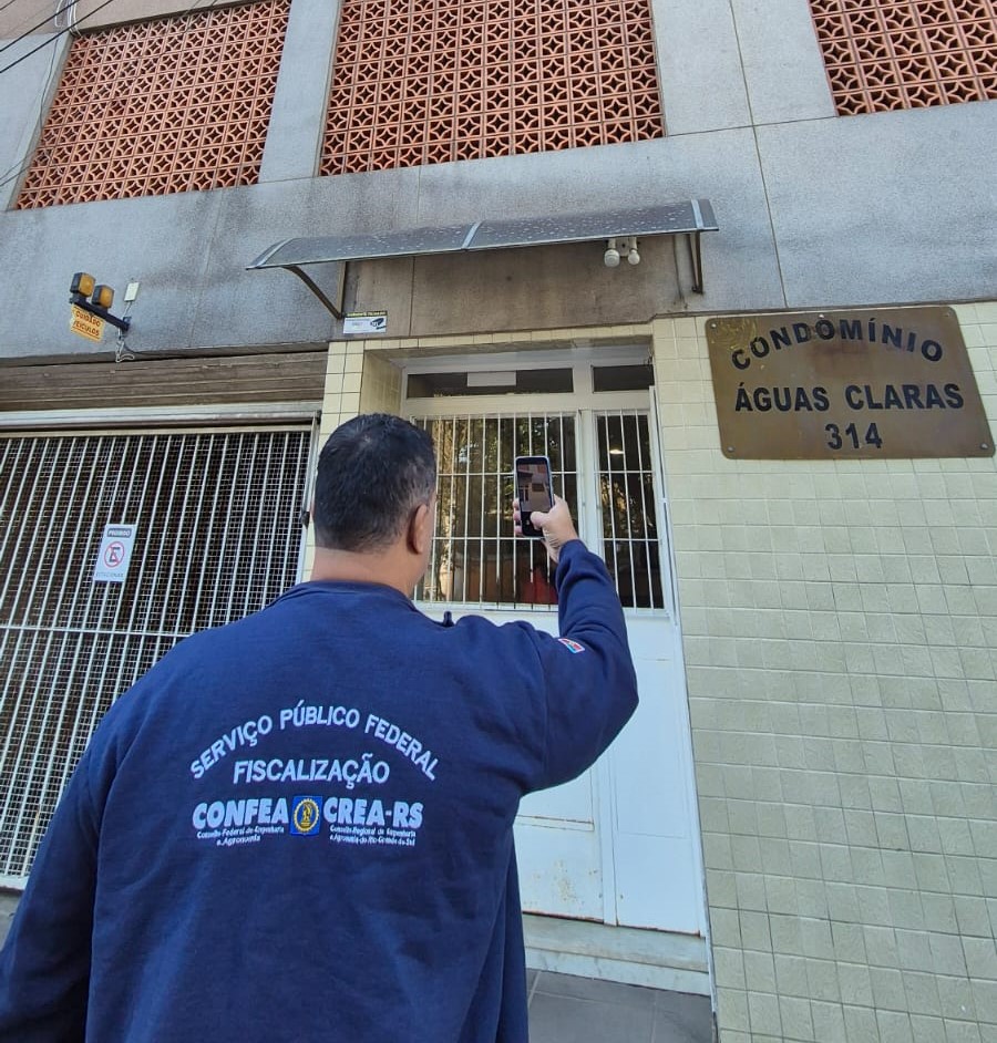 São serviços e atividades que exigem a participação de profissionais legalmente habilitados