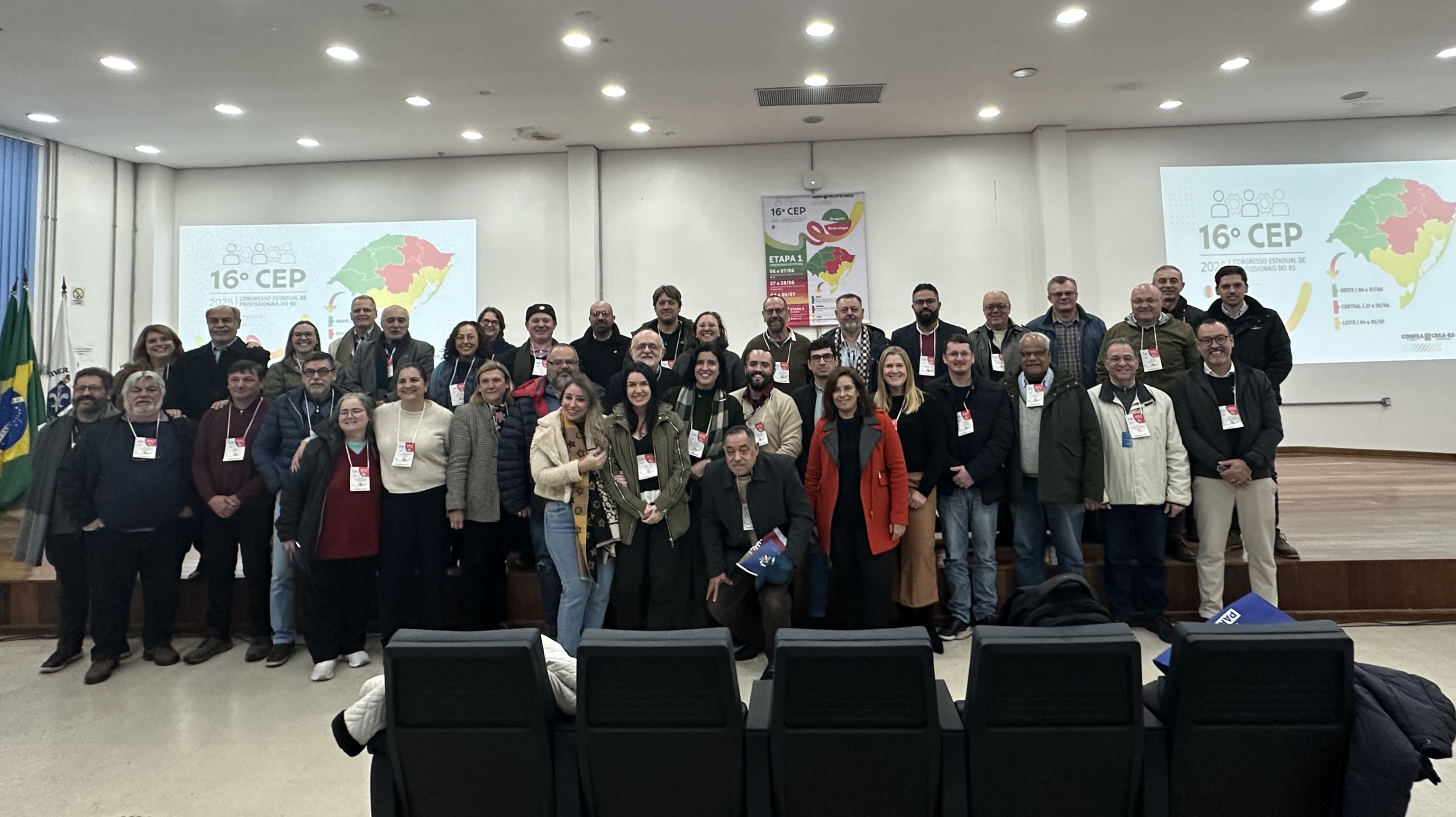 Profissionais discutiram e aprovaram propostas