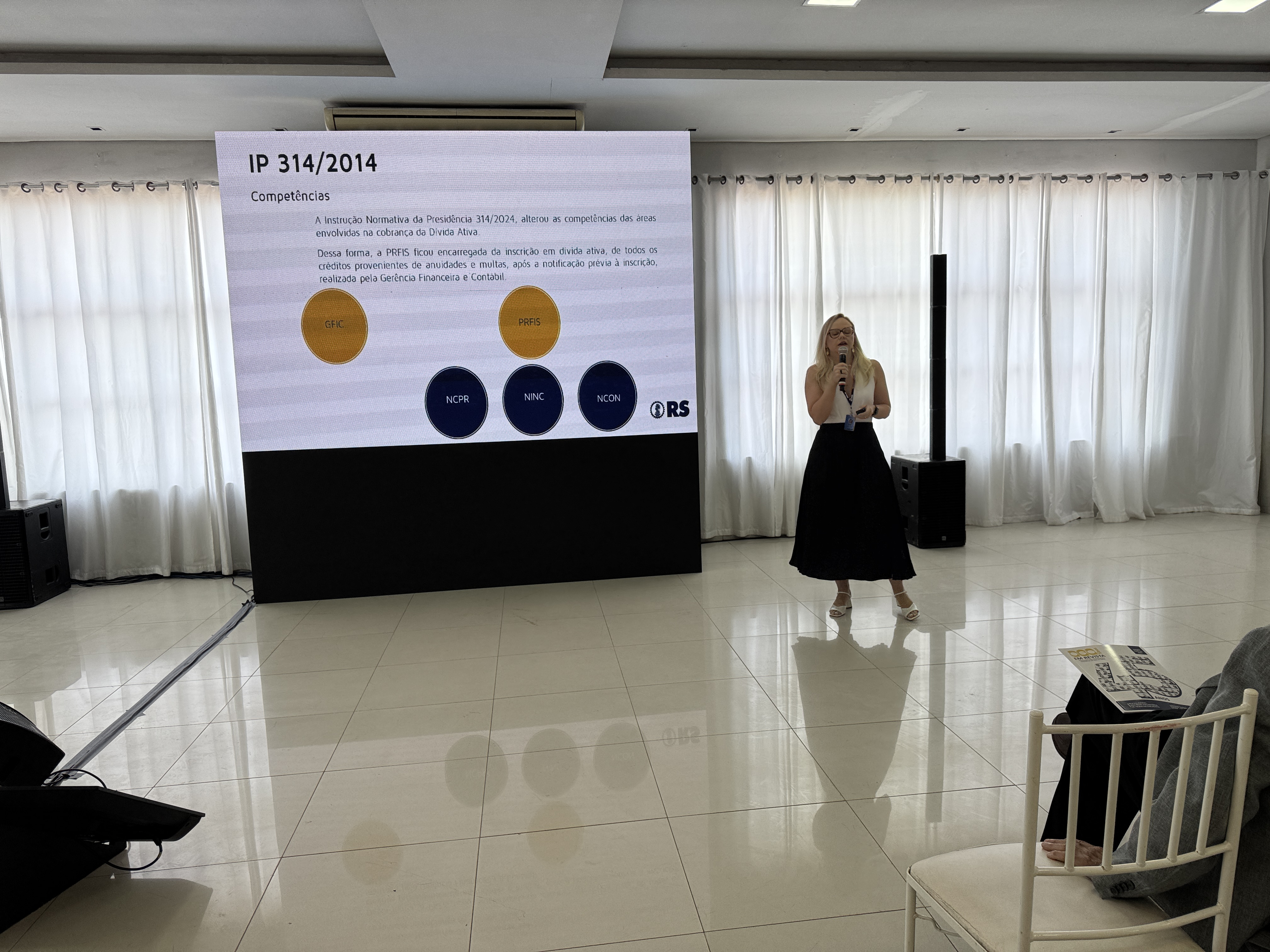 V&aacute;rias informa&ccedil;&otilde;es sobre notifica&ccedil;&otilde;es tribut&aacute;rias foram passadas aos inspetores